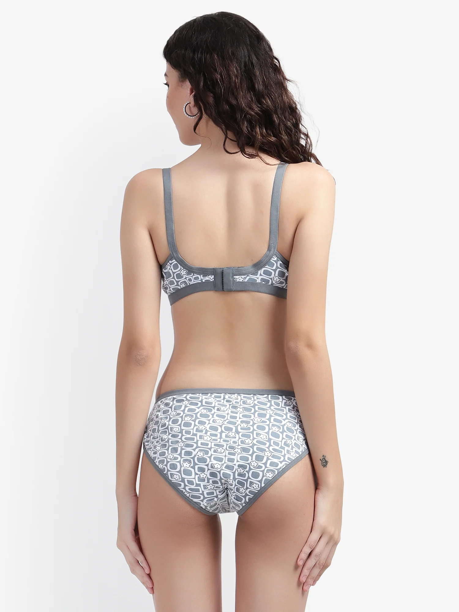 Women's Gray Print Cross Front Cotton Minimizer Bra Panty Set - Image 2